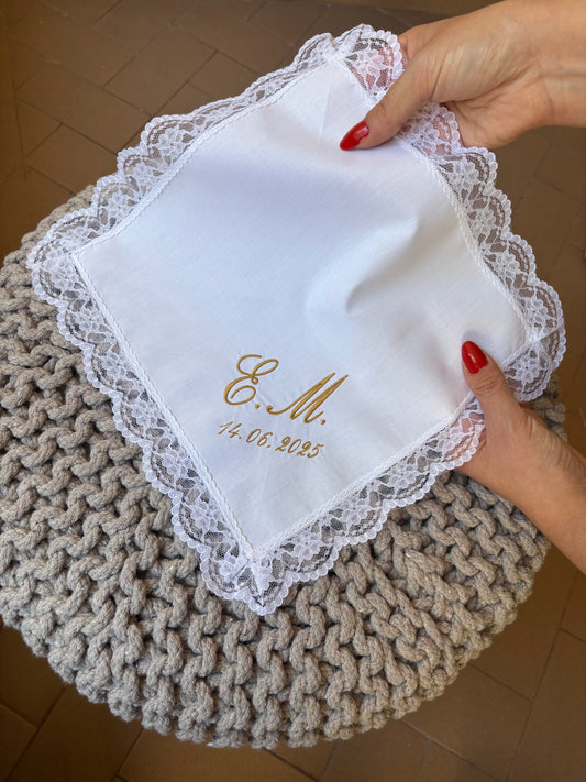 - RICAMO - Fazzoletto battesimale con iniziali e data