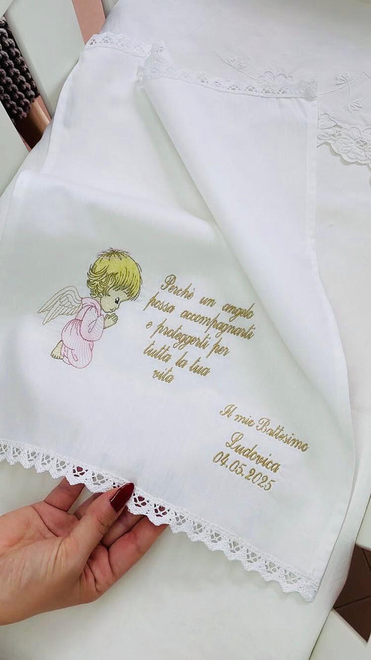 -RICAMO - Asciugamano battesimale con angioletto e frase