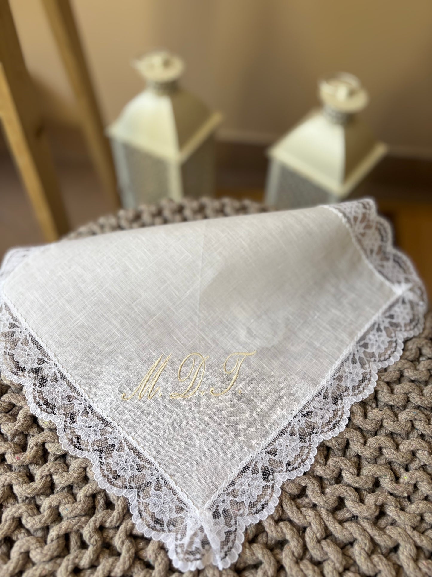 - RICAMO - Fazzoletto battesimale con iniziali ricamate