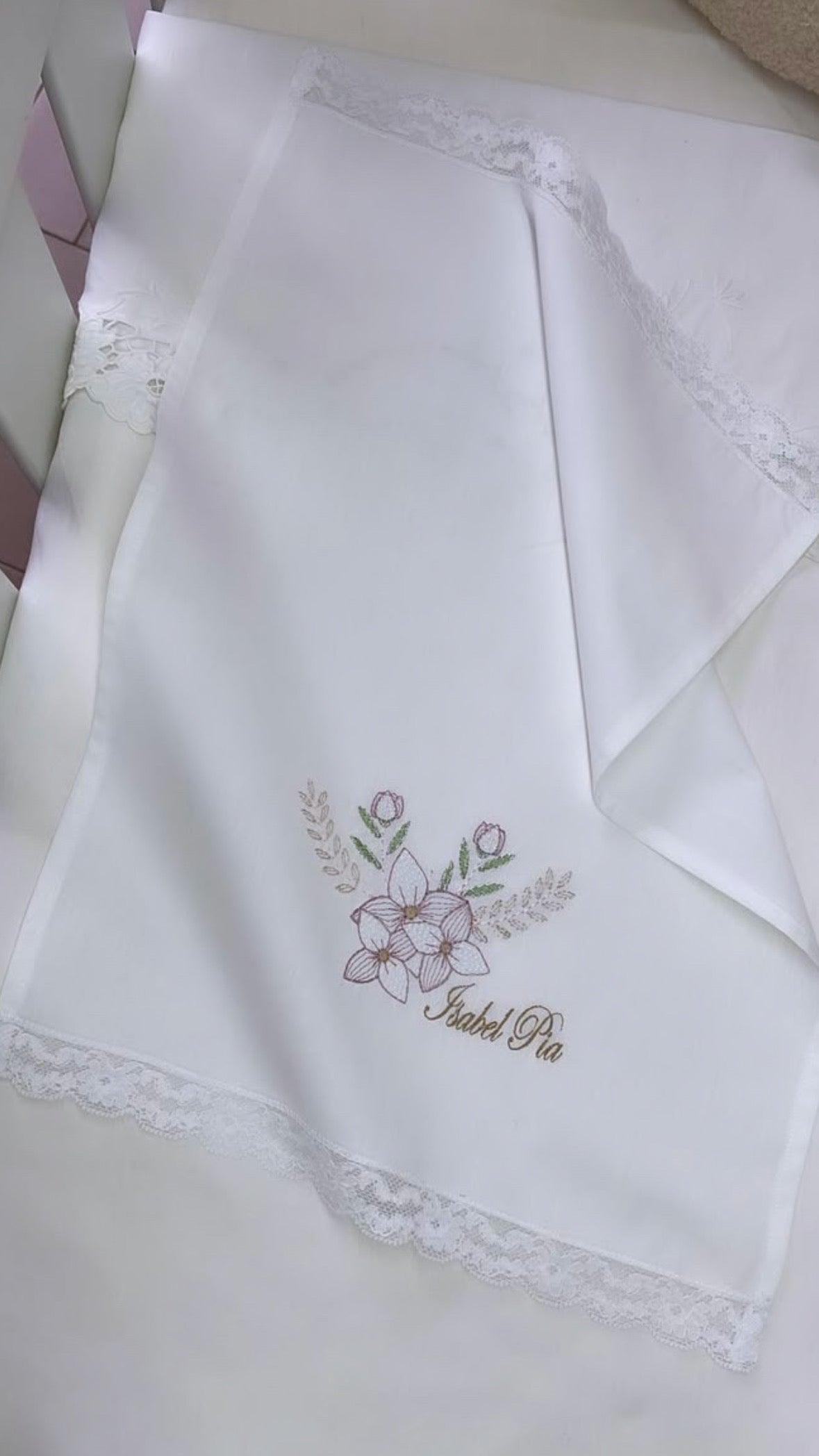 - RICAMO - Asciugamano battesimale Daphne 1.1