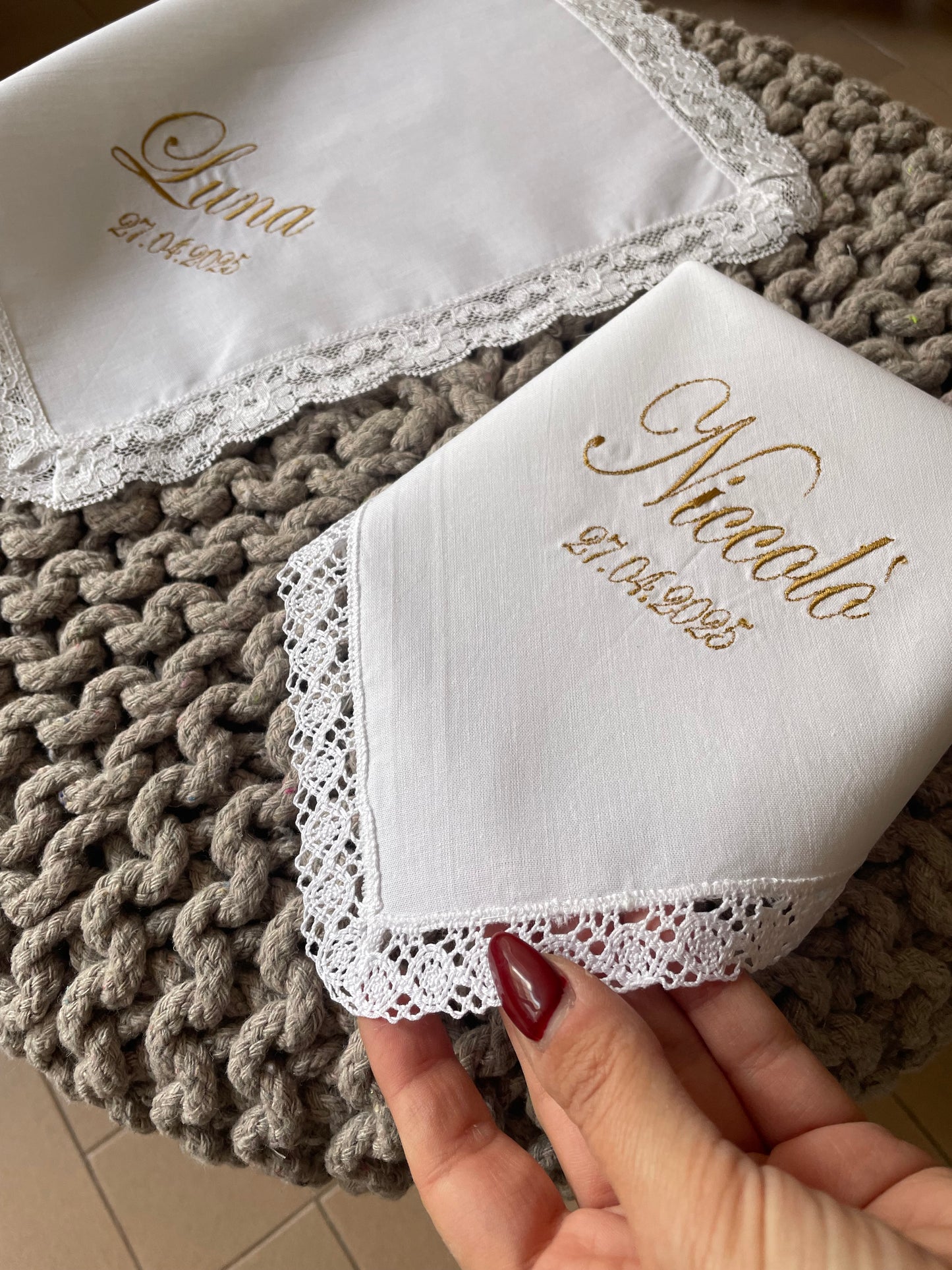 - RICAMO - Fazzoletto battesimale con nome e data