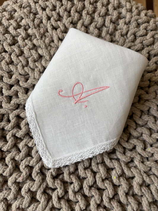 - RICAMO - Fazzoletto battesimale con iniziale