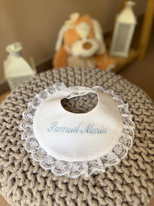 - RICAMO - Bavetta con nome ricamato