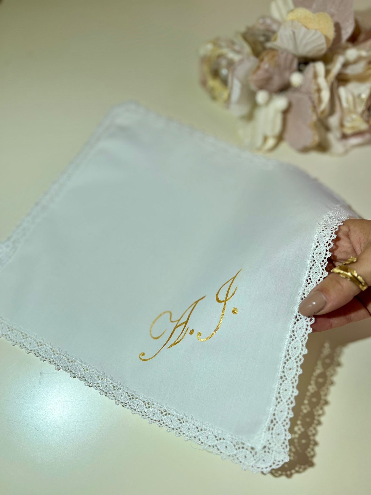 - DIPINTO - Fazzoletto battesimale con iniziali dipinte