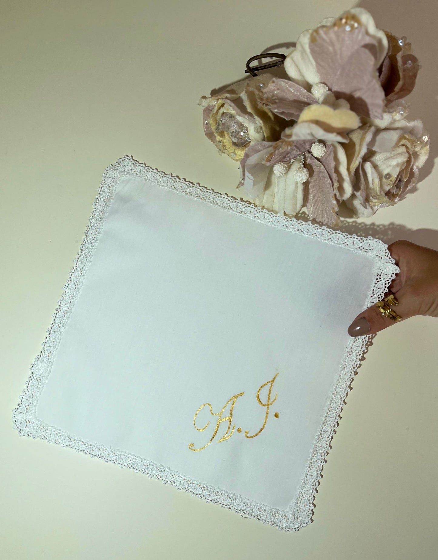 - DIPINTO - Fazzoletto battesimale con iniziali dipinte